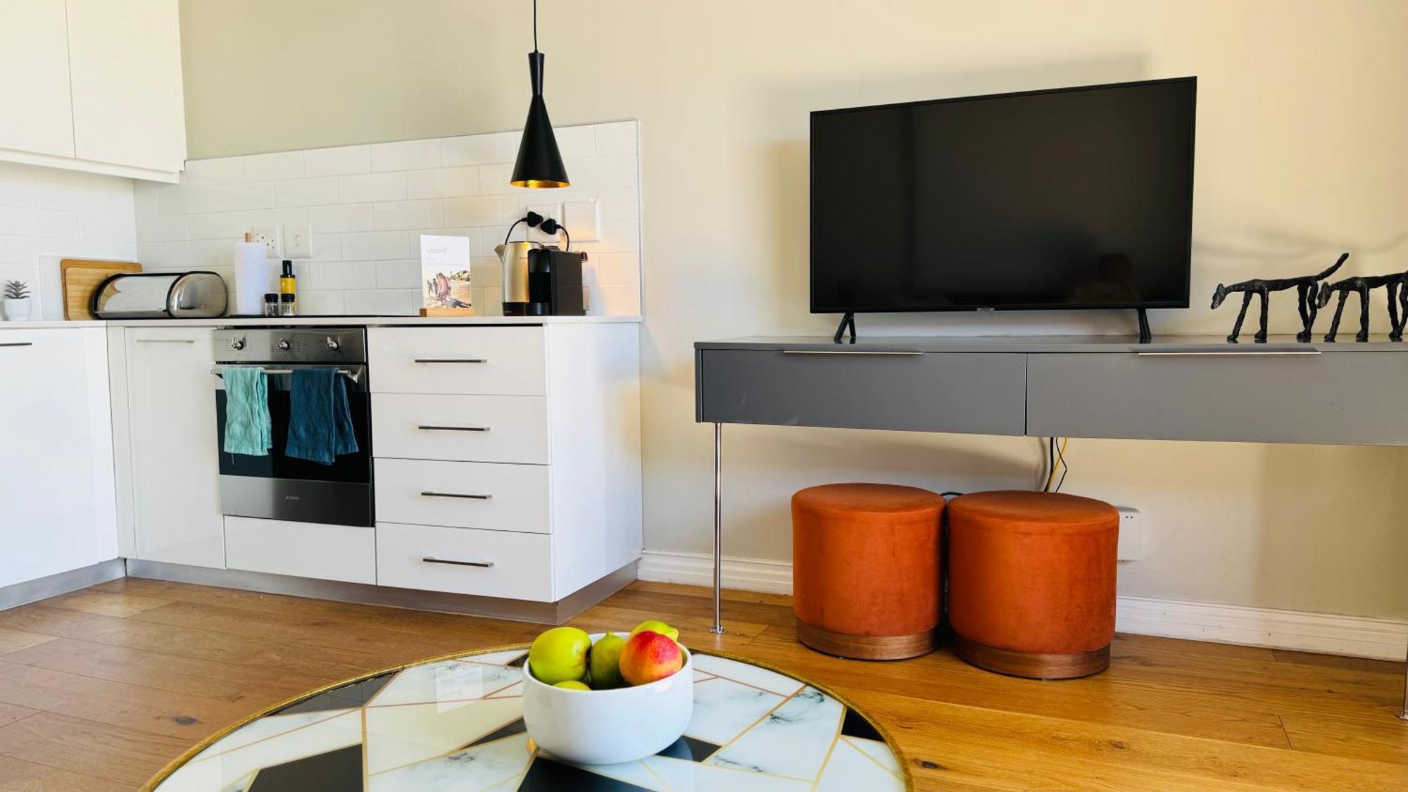 Sunny With Pool&terrace At The Docklands Appartement Le Cap